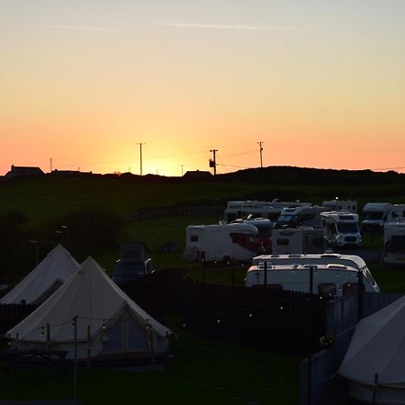Готель Doolin Glamping Екстер'єр фото