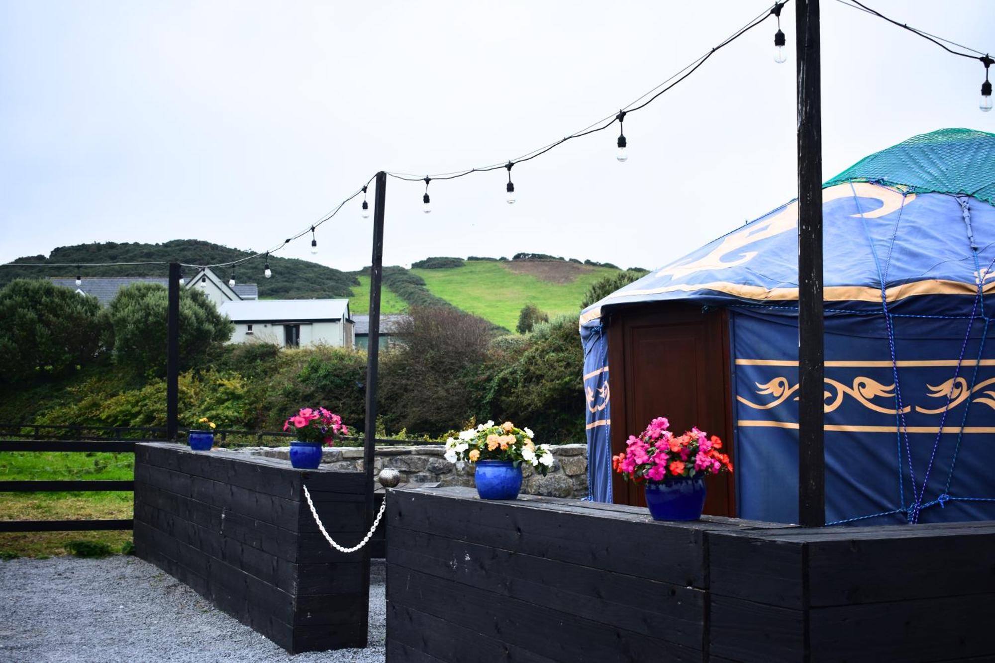 Готель Doolin Glamping Екстер'єр фото
